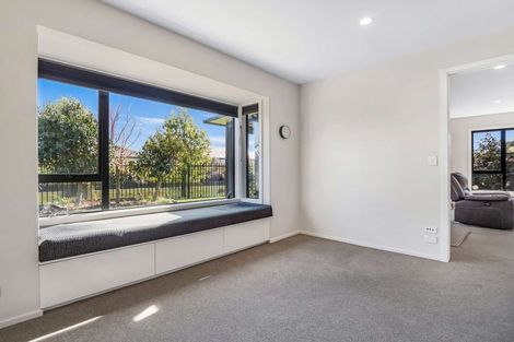 Photo of property in 10 Koreke Lane, Halswell, Christchurch, 8025