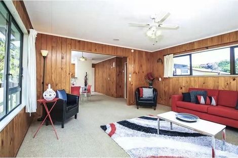 Photo of property in 1/20 Yeovil Road, Te Atatu Peninsula, Auckland, 0610