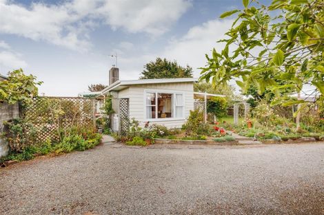 Photo of property in 6 Dalrymple Place, Marton, 4710