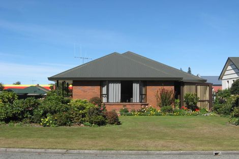 Photo of property in 11 Jollie Street, Geraldine, 7930