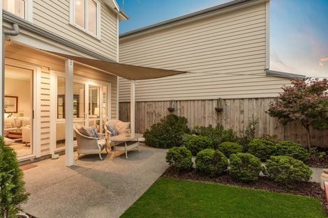 Photo of property in 22 Warbler Crescent, Papakura, 2110