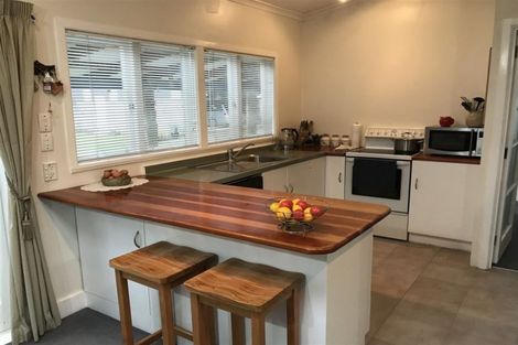 Photo of property in 32 Edwards Street, Kimbolton, Feilding, 4777