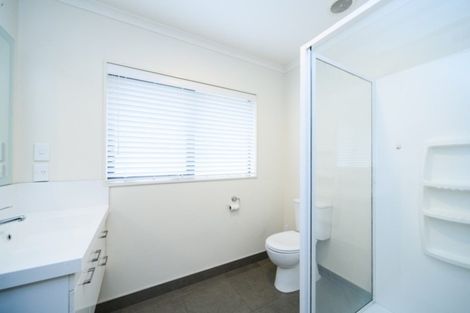 Photo of property in 2 Rose Place, Awapuni, Palmerston North, 4412