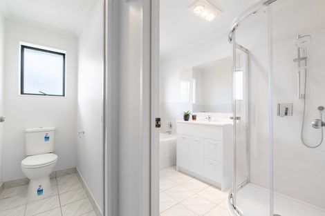 Photo of property in 14 Cade Place, Weymouth, Auckland, 2103