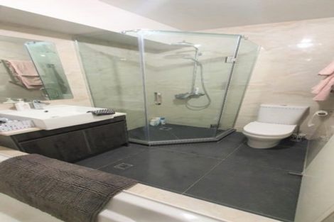 Photo of property in 7 Waru Lane, Te Atatu Peninsula, Auckland, 0610