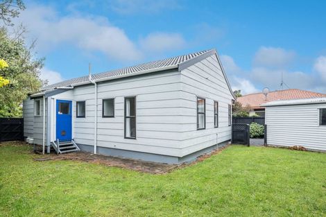 Photo of property in 74 Rimu Street, Waikanae, 5036