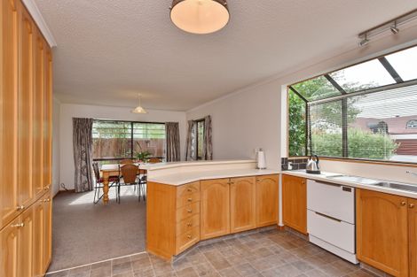 Photo of property in 23 Derenzy Place, Avonhead, Christchurch, 8042
