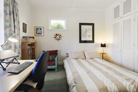 Photo of property in 27 Connaught Terrace, Brooklyn, Wellington, 6021