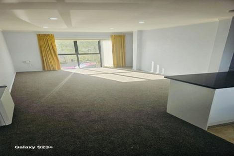 Photo of property in 12 Kevale Place, Manurewa, Auckland, 2102