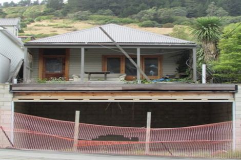 Photo of property in 70 Oxford Street, Lyttelton, 8082