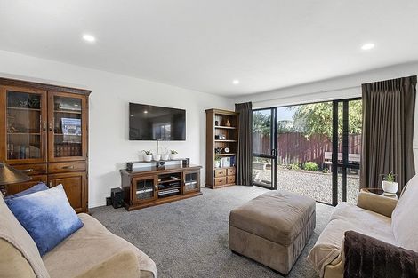 Photo of property in 3a Huia Street, Riccarton, Christchurch, 8041