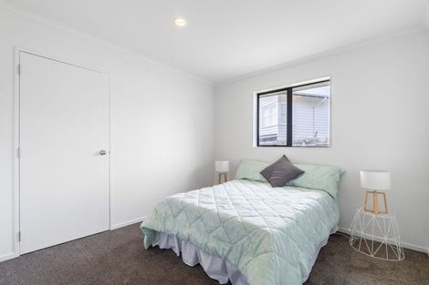 Photo of property in 14 Cade Place, Weymouth, Auckland, 2103