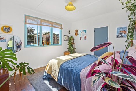 Photo of property in 23 Lorenzen Bay Road, Raglan, 3225