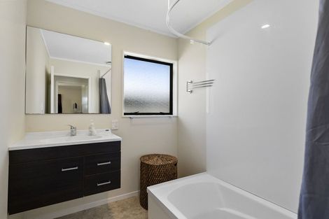 Photo of property in 62b Rata Road, Raumati Beach, Paraparaumu, 5032