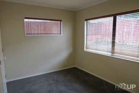 Photo of property in 1/8 Sailfish Drive, West Harbour, Auckland, 0618