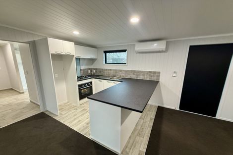 Photo of property in 11 Cooper Place, Papakura, 2110