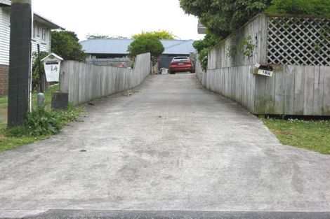 Photo of property in 16 Waterview Road West, Stanley Point, Takanini, 0624