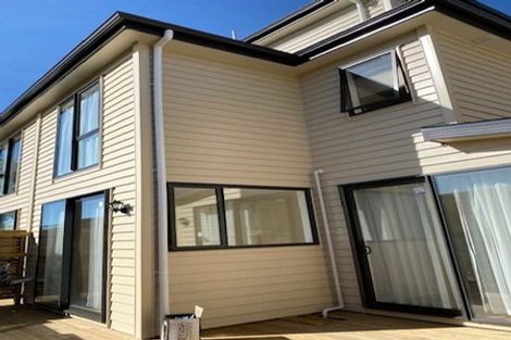 Photo of property in 66c Chivalry Road, Glenfield, Auckland, 0629