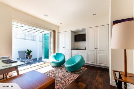 Photo of property in 8 Elizabeth Road, Bluff Hill, Napier, 4110