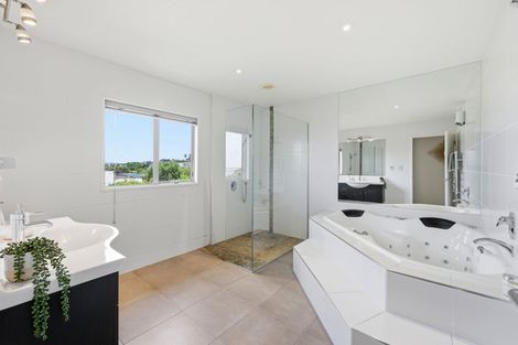 Photo of property in 23 Bannings Way, Hobsonville, Auckland, 0618