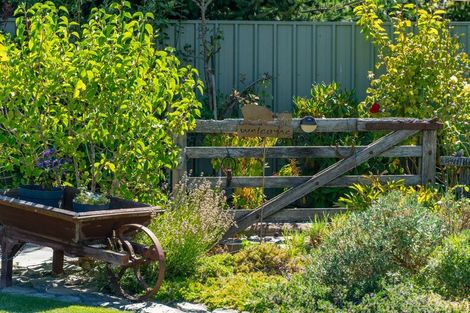 Photo of property in 19 Fenwick Crescent, Cromwell, 9310