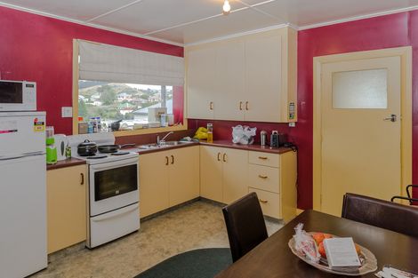 Photo of property in 32 Koremata Street, Green Island, Dunedin, 9018