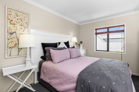 Photo of property in 2/11 Te Aute Road, Havelock North, 4130