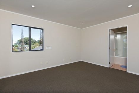 Photo of property in 17 Fort Richard Road, Otahuhu, Auckland, 1062