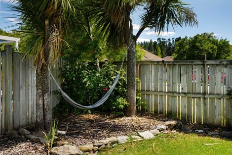 Photo of property in 5 Coach Court, Cromwell, 9310