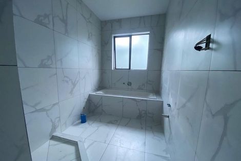 Photo of property in 152 Arran Point Parade, Orewa, 0931