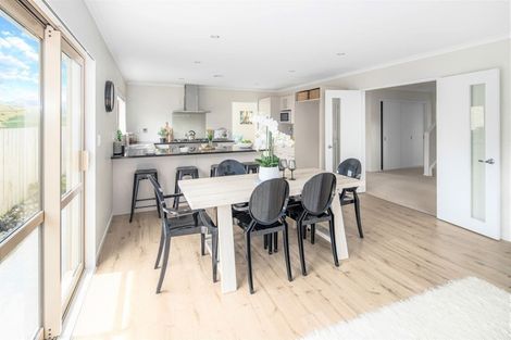 Photo of property in 60 Mauldeth Terrace, Churton Park, Wellington, 6037