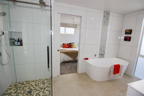 Photo of property in 77 Leeward Drive, Whitianga, 3510