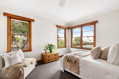 Photo of property in 51 Burns Road, Hospital Hill, Napier, 4110