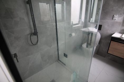 Photo of property in 5b Rimu Road, Mangere Bridge, Auckland, 2022