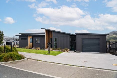 Photo of property in 19 Tunarau Street, Raglan, 3225