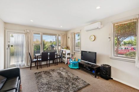 Photo of property in 2/60 Avalon Street, Richmond, Christchurch, 8013