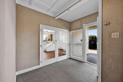 Photo of property in 546 Ararata Road, Hawera, 4674