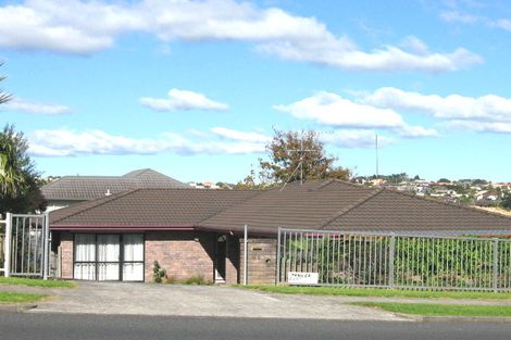 Photo of property in 58 Whitford Road, Botany Downs, Auckland, 2014