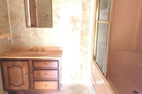 Photo of property in 133 Hutchinsons Road, Bucklands Beach, Auckland, 2014