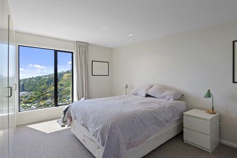 Photo of property in 105b Moncks Spur Road, Redcliffs, Christchurch, 8081