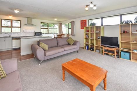 Photo of property in 2 James Walter Place, Mount Wellington, Auckland, 1060