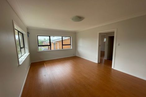 Photo of property in 1 Sunburst Street, Papakura, 2110