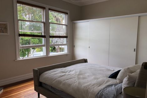 Photo of property in 1/47 Birkdale Road, Birkdale, Auckland, 0626