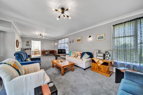 Photo of property in 28 Camberwell Road, Hawera, 4610