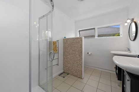 Photo of property in 64 Enderley Avenue, Enderley, Hamilton, 3214