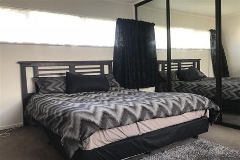 Photo of property in 24 Clayton Road, Manurewa, Auckland, 2102