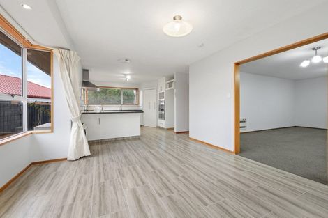 Photo of property in 15 Algie Place, Avonhead, Christchurch, 8042