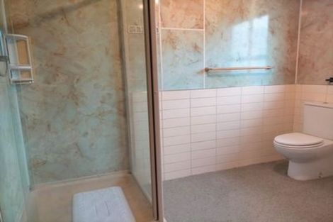 Photo of property in 2 Athenry Road, Bridge Hill, Alexandra, 9320