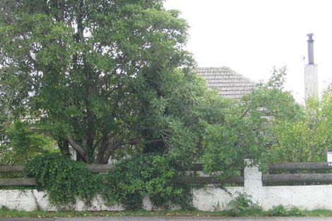 Photo of property in 207 Sturges Road, Henderson, Auckland, 0612