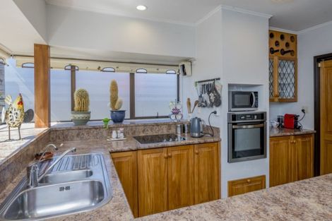 Photo of property in 27 Knights Grove, Otaki, 5512